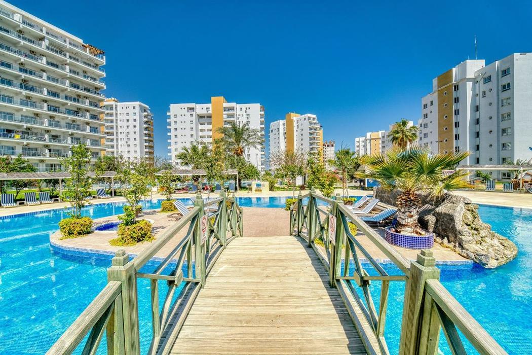 Caesar Resort